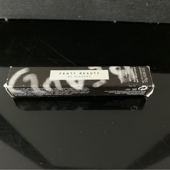 Fenty lipstick - Picture 2 of 4